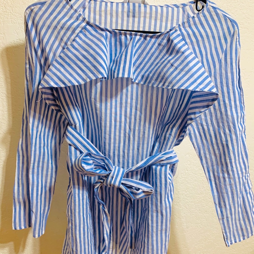 H&M ruffled shirt
